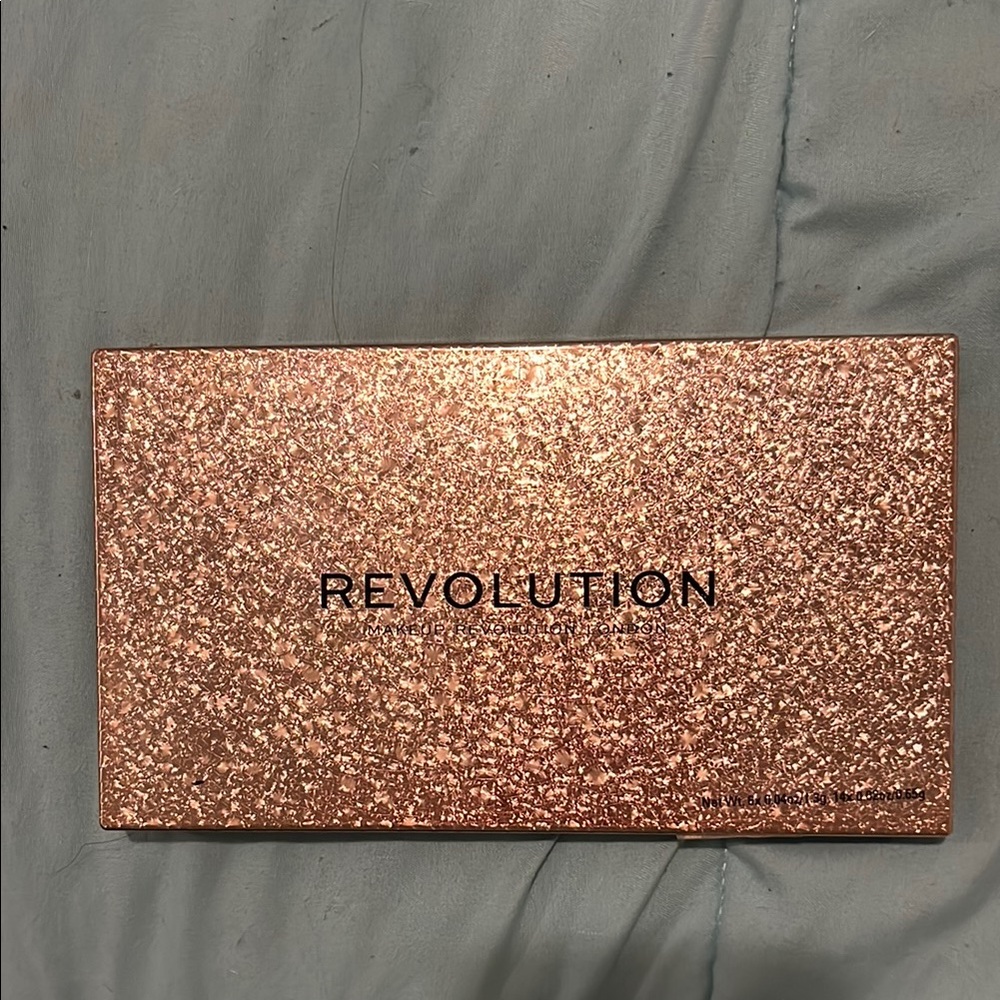 Revolution Glitter Eyeshadow Palette